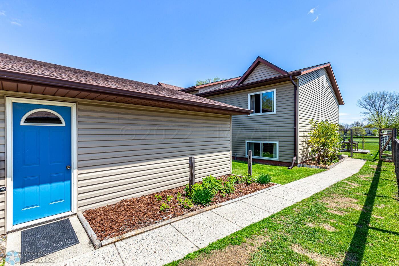 Detached Garage