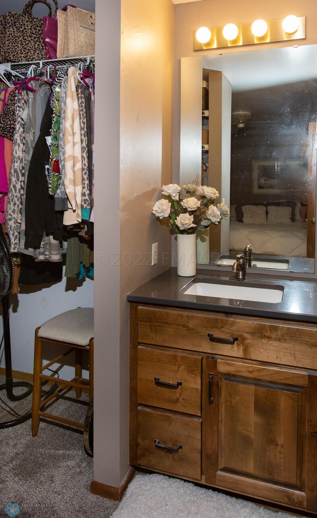 Primary private vanity