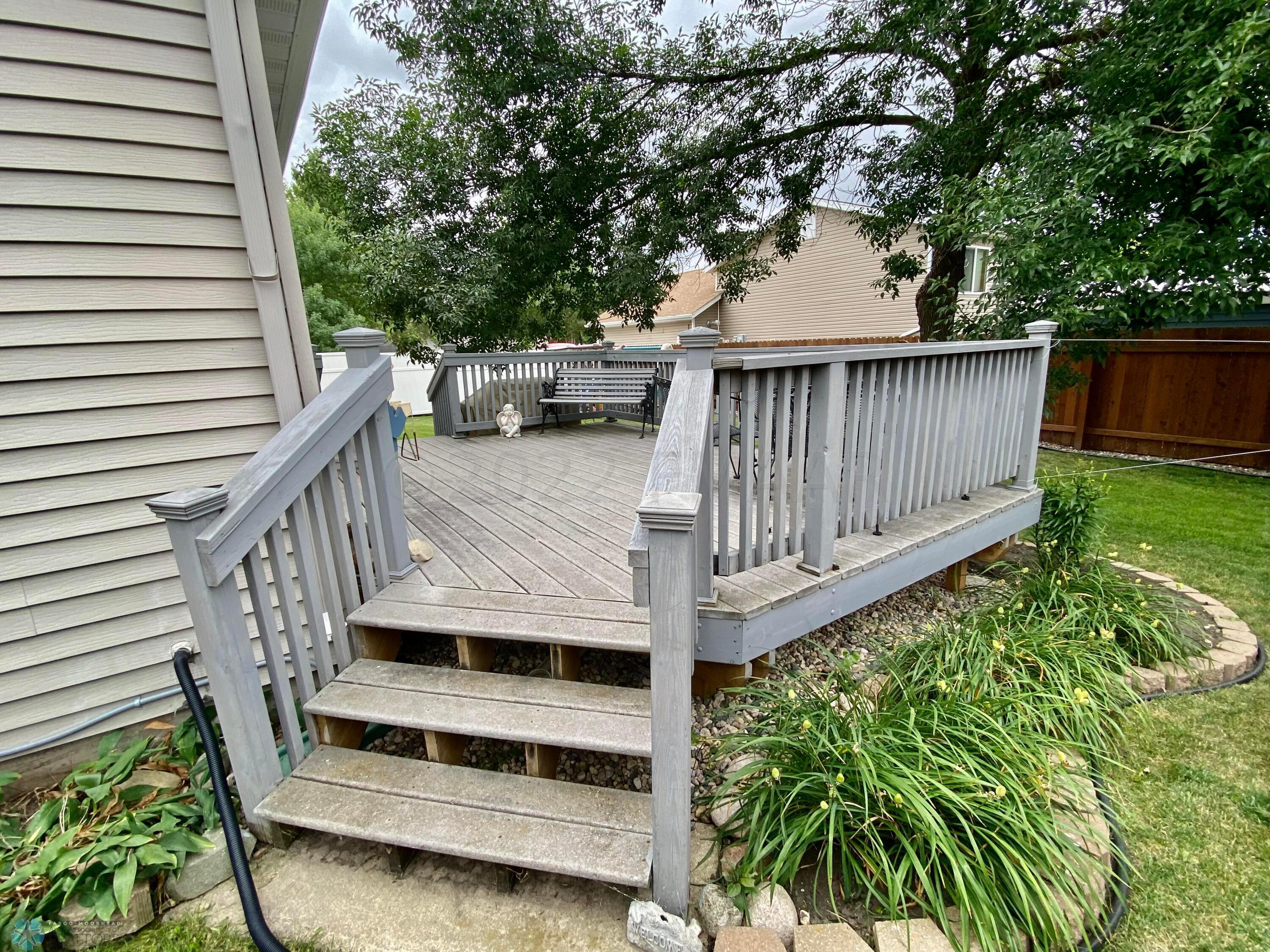 1444 Elmwood Court