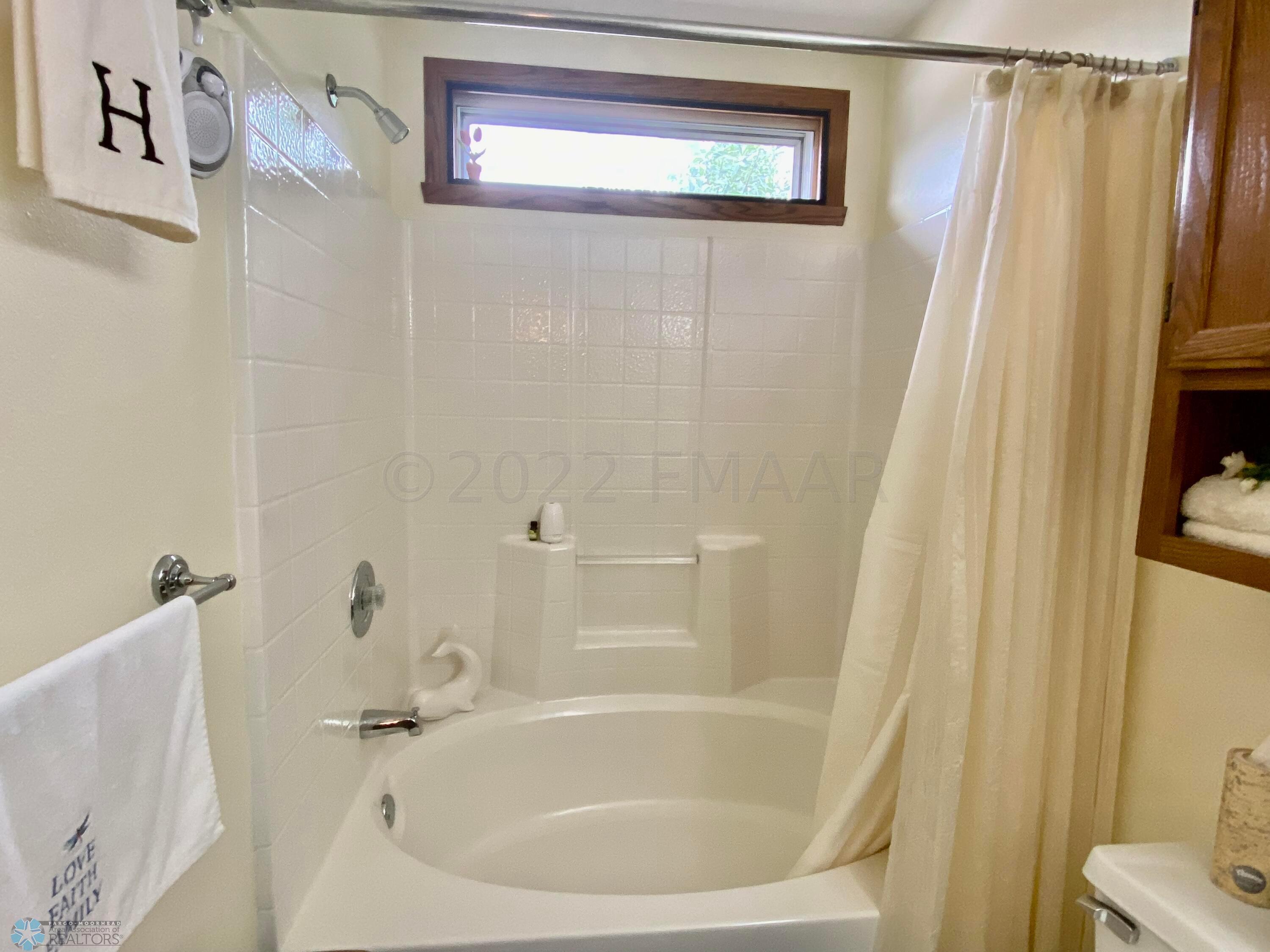 Bathroom Upper