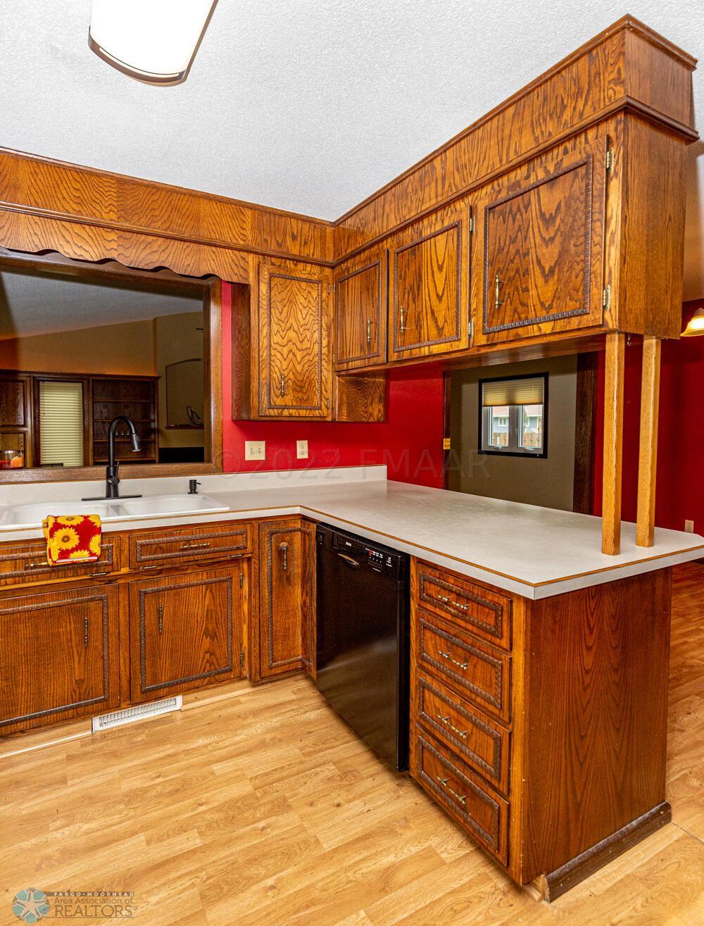 Kitchen pass thru