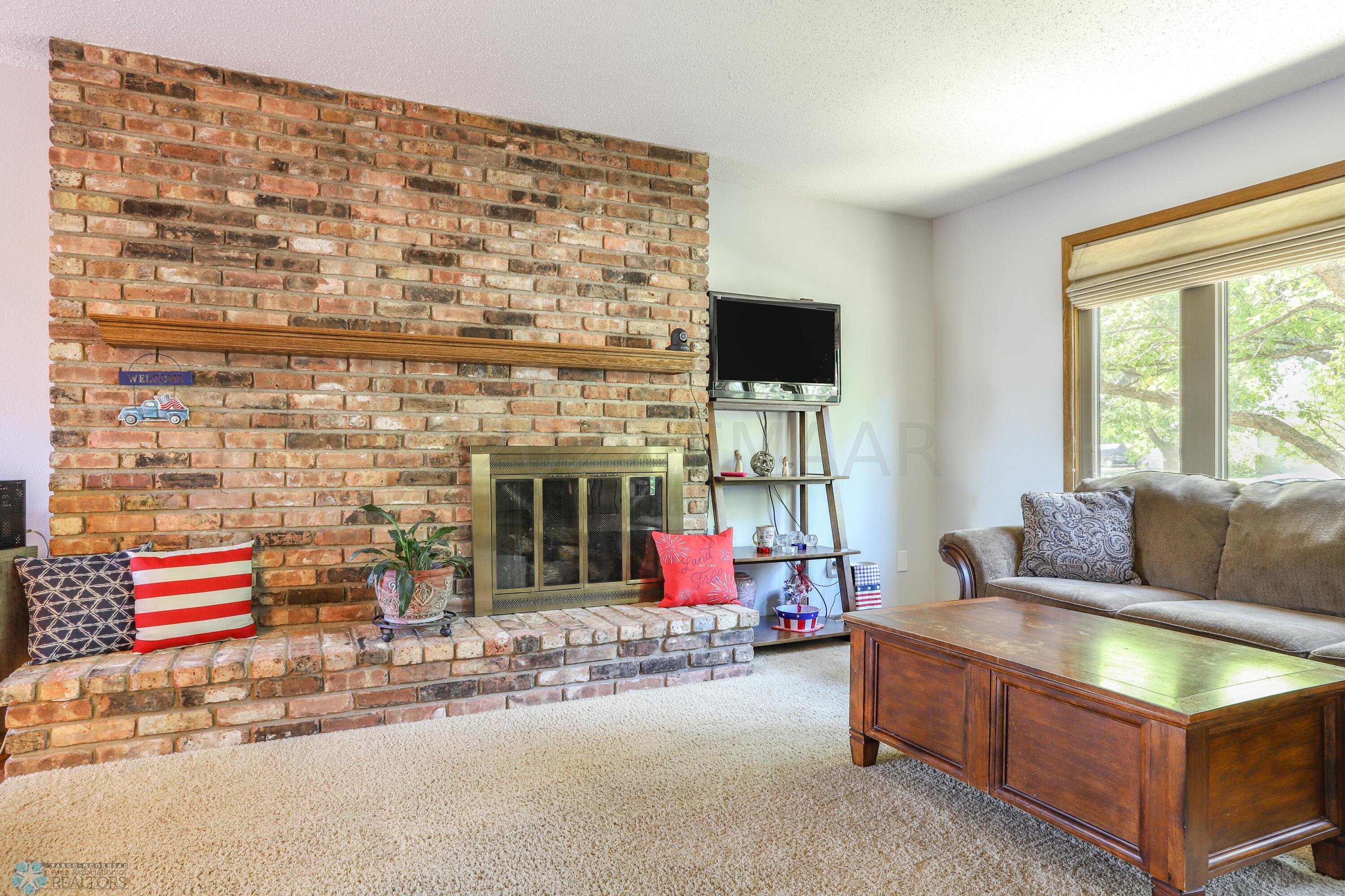 Living Room (view 2)