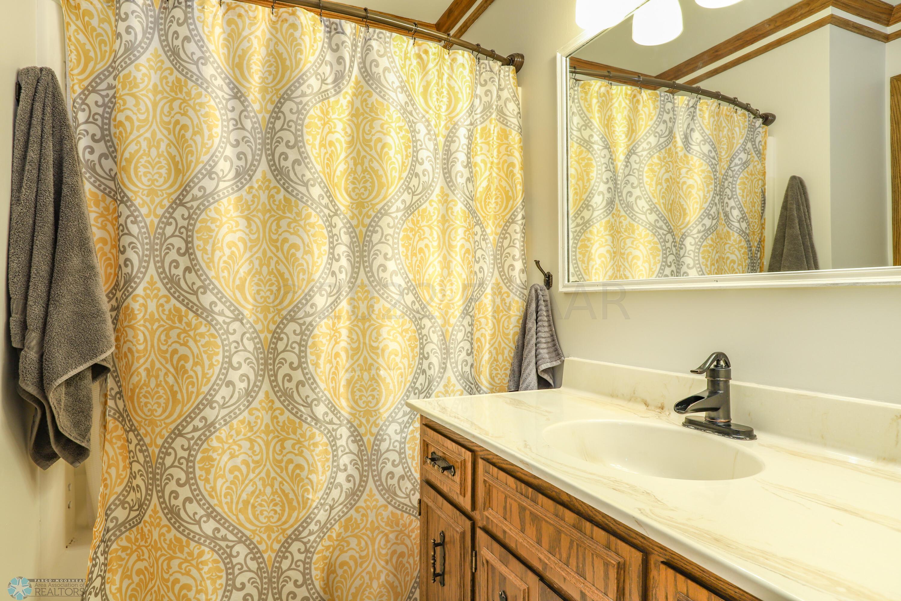 Upstairs Bathroom (view 2)