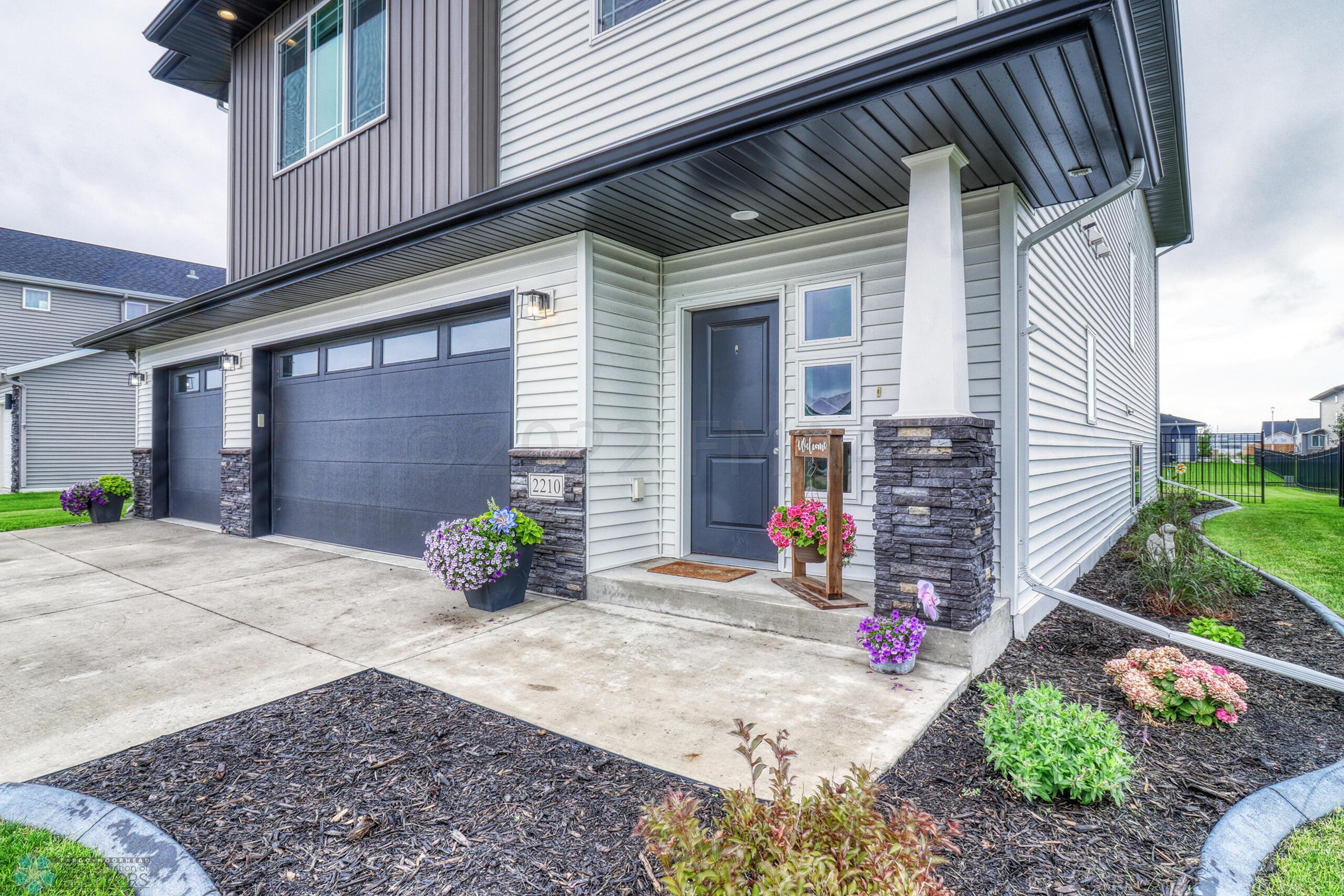 Front Exterior1_5