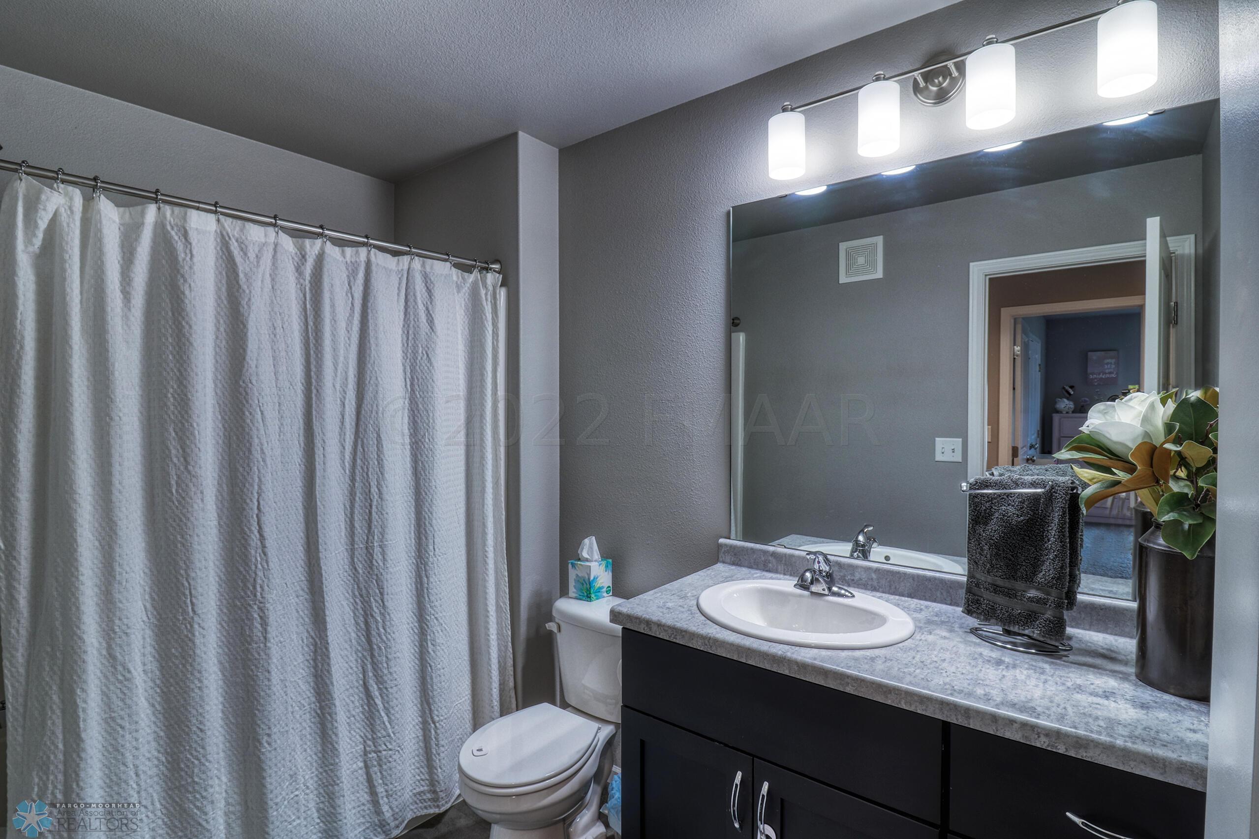 Bathroom1_1