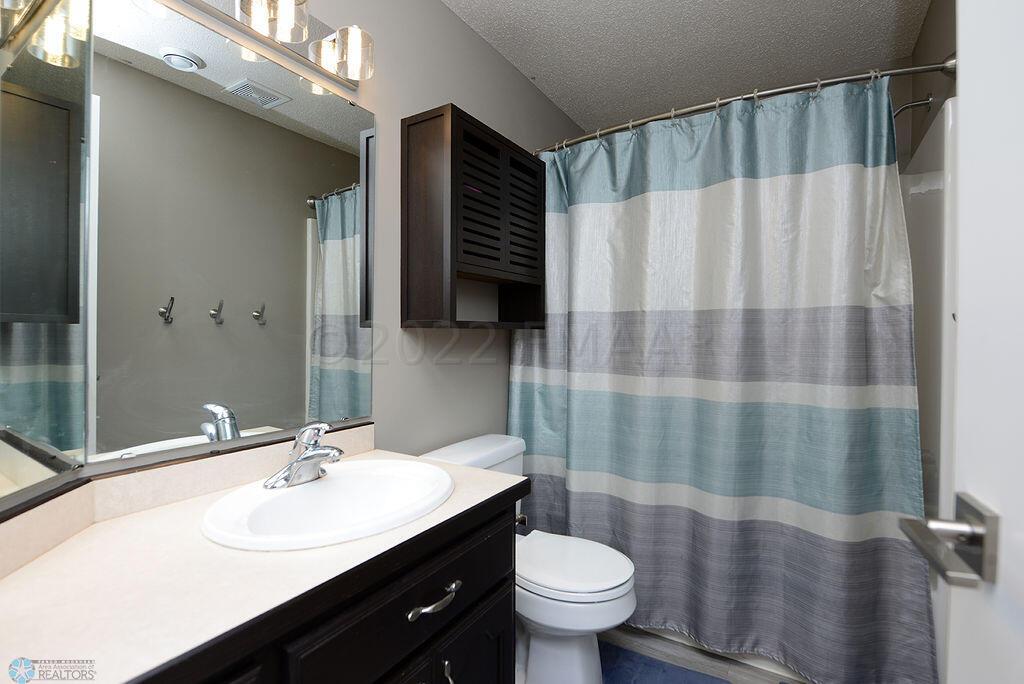 Lower Guest Bath
