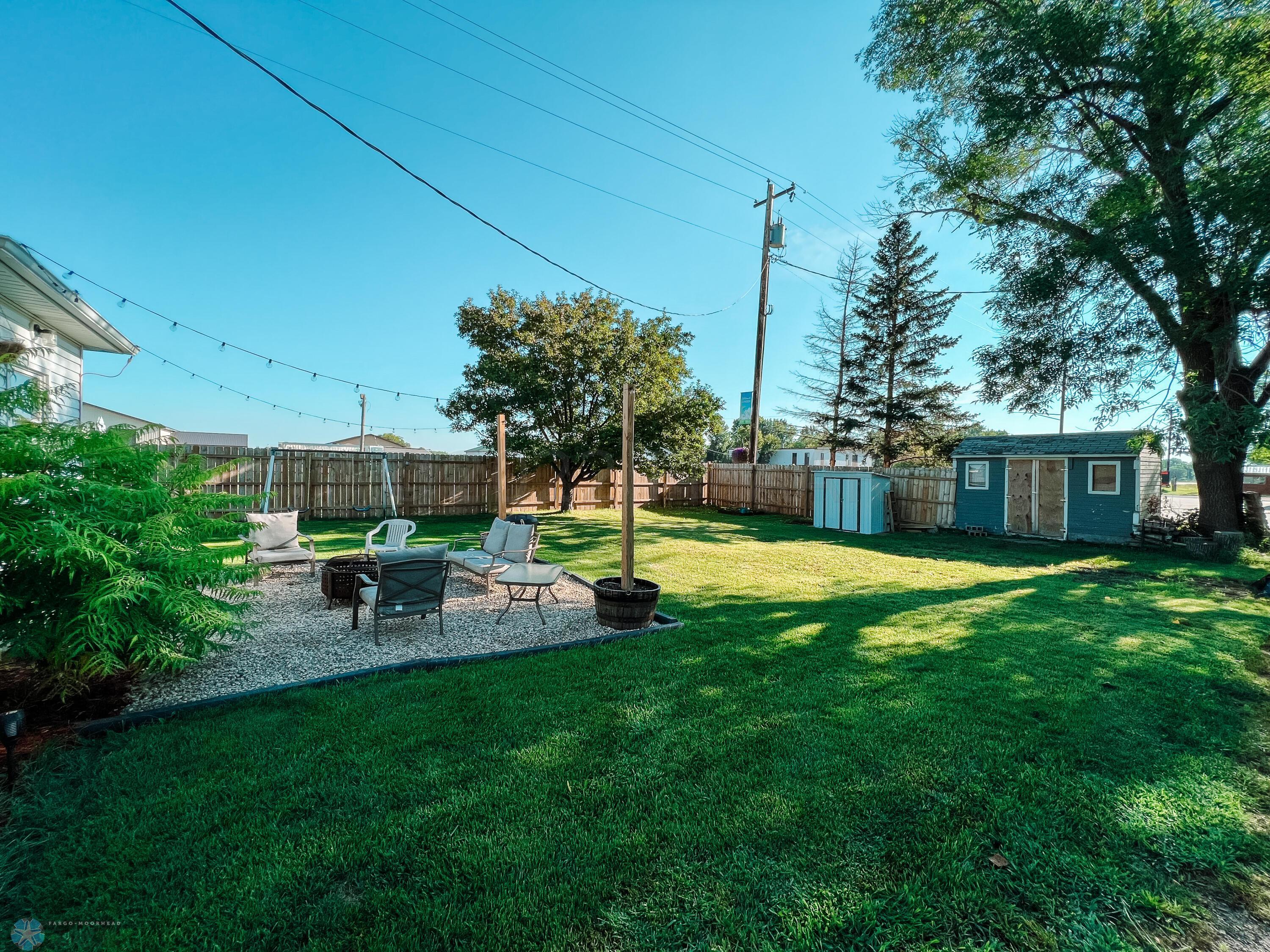 Backyard & Shed - room to add garage