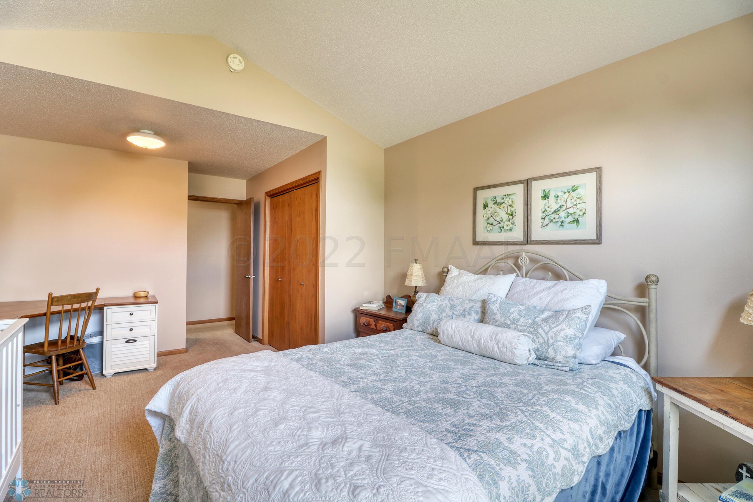 Bedroom1_2