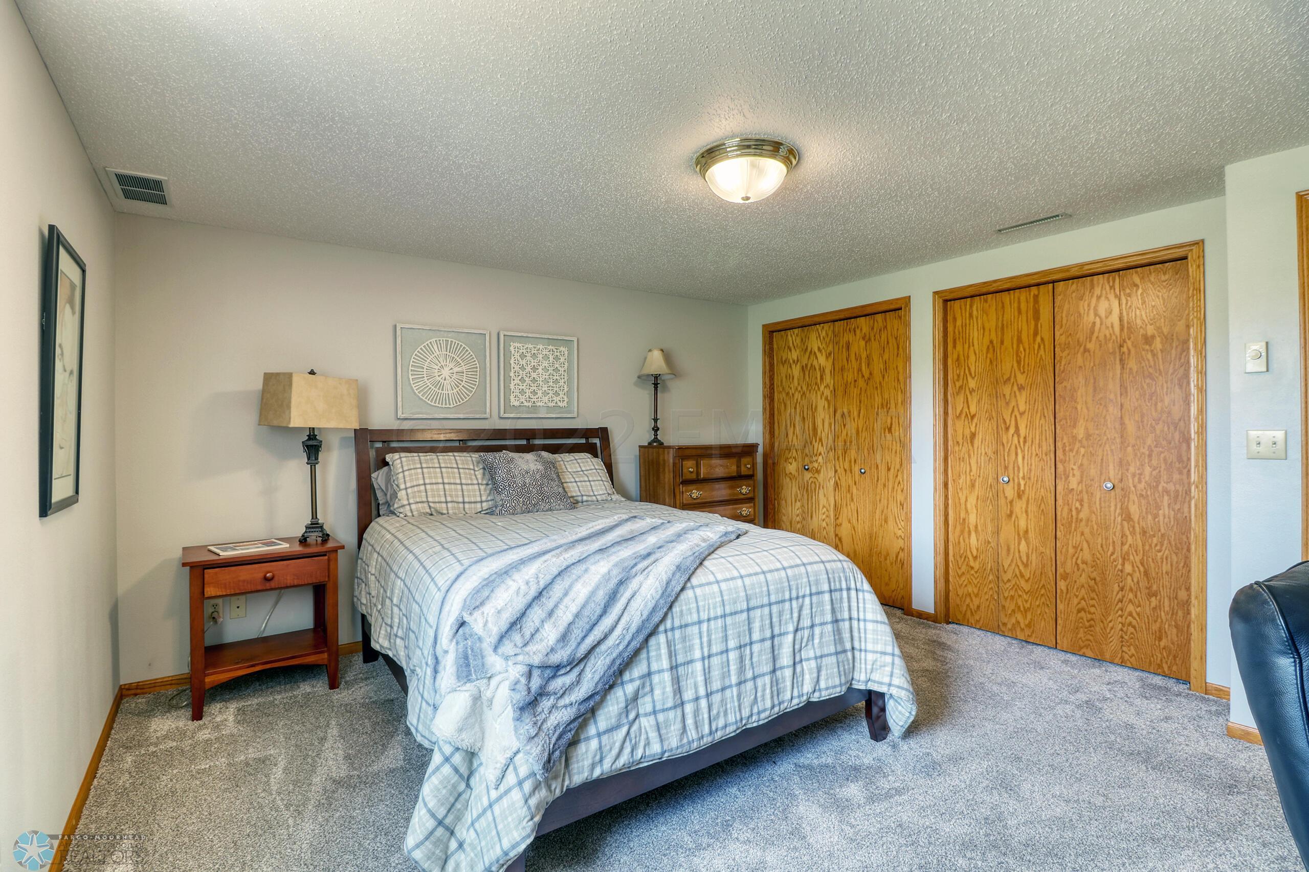 Basement Bedroom1_2