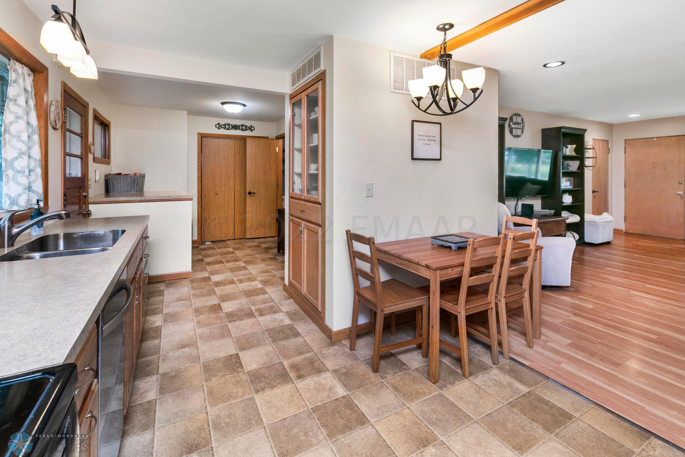 Kitchen/Dining