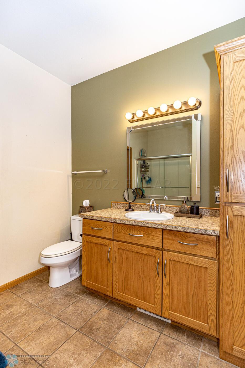 Hollywood Bathroom