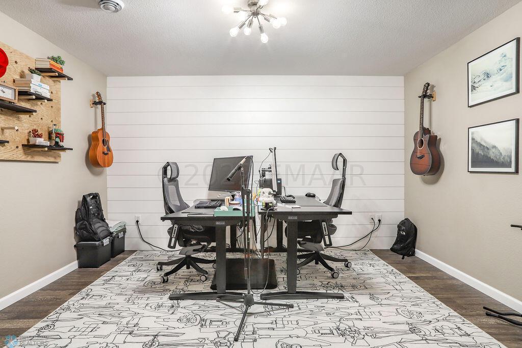 21-Flex Space Office Fitness