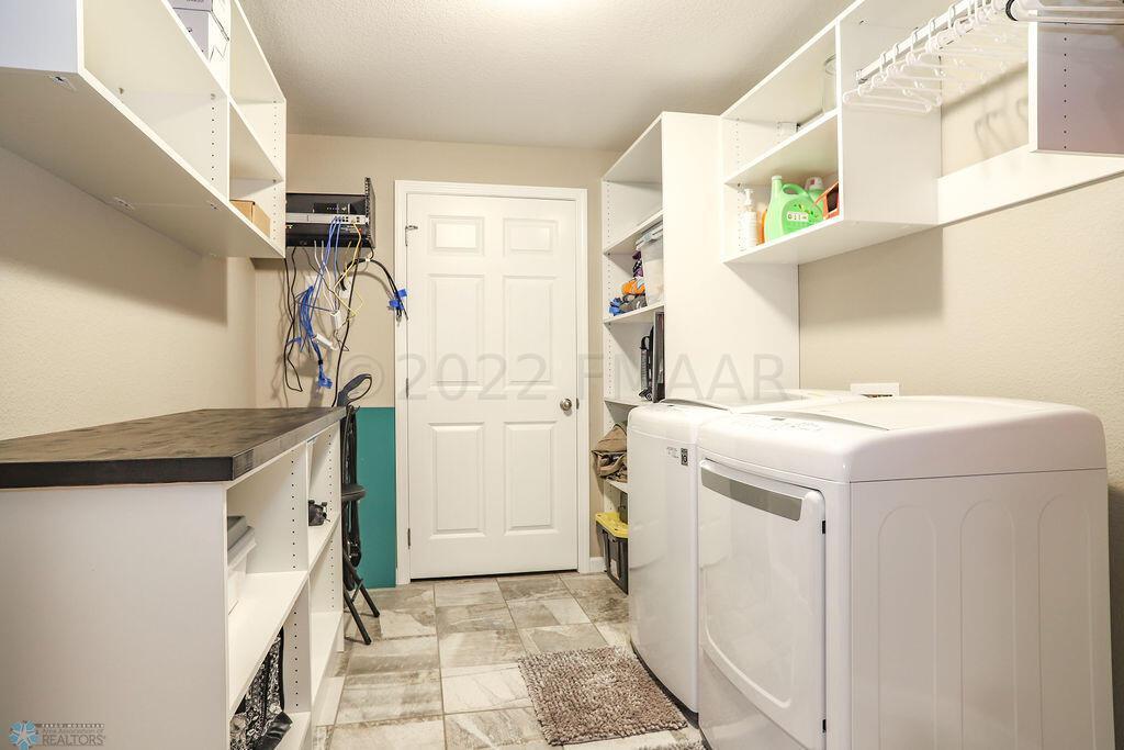 27-Laundry Craft Room