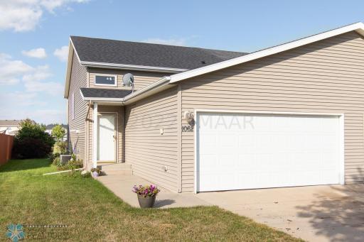 1062 38 1/2 Avenue W, West Fargo, ND 58078