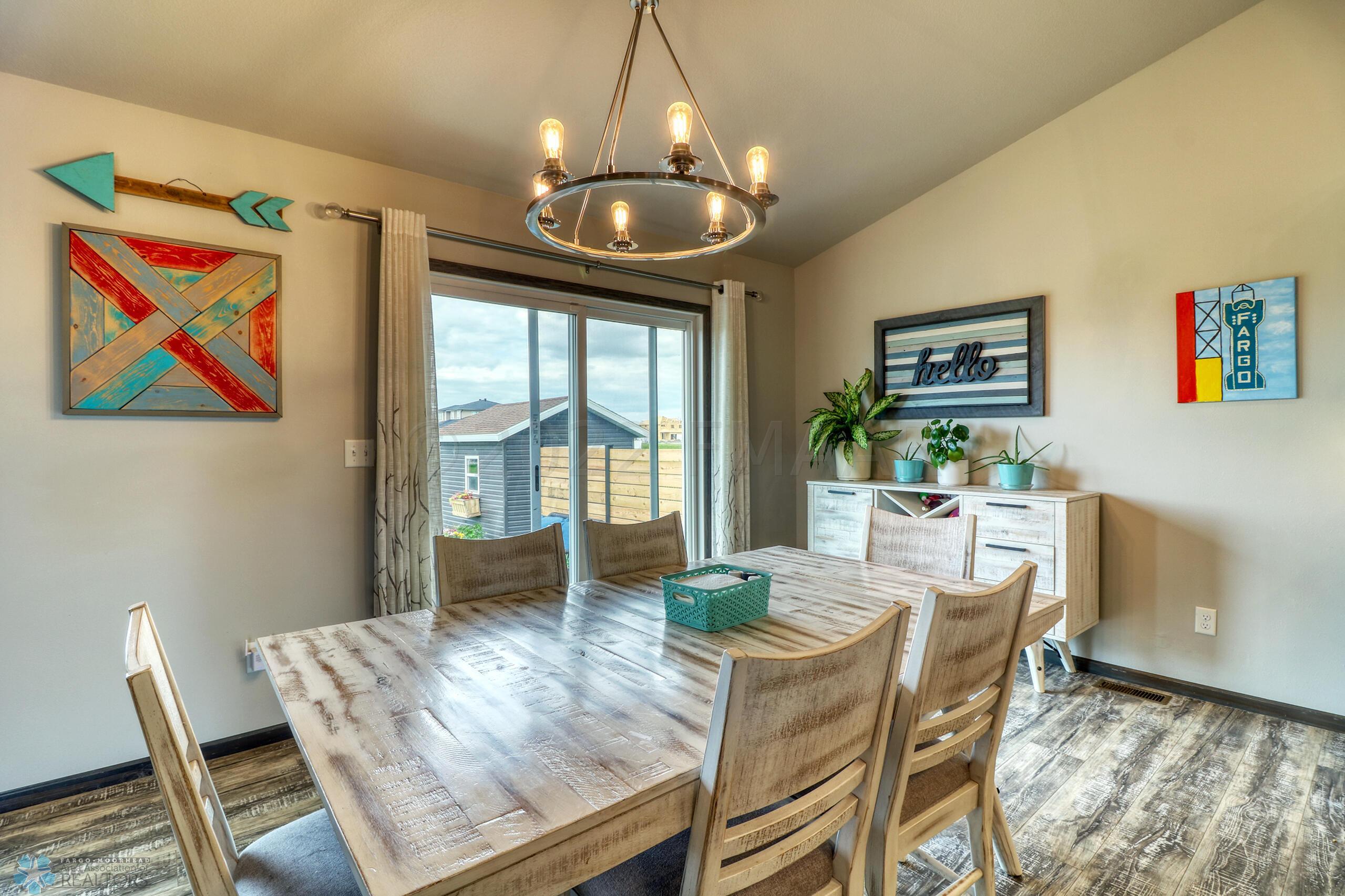 Dining Area1_2
