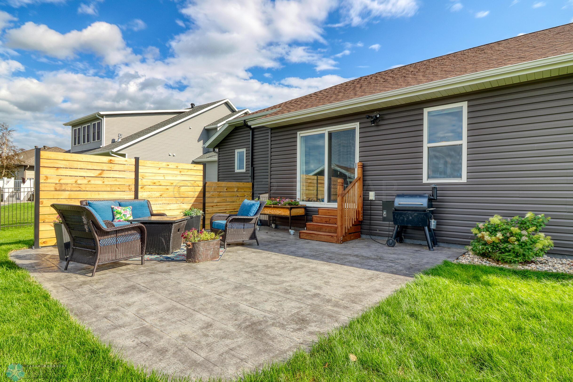 BackyardPatio1_2