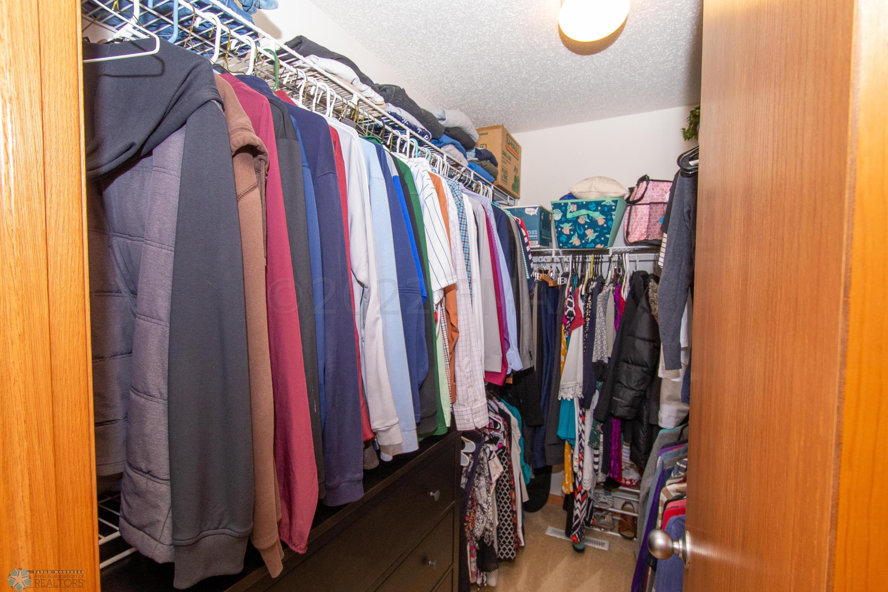 Walk-in Closet