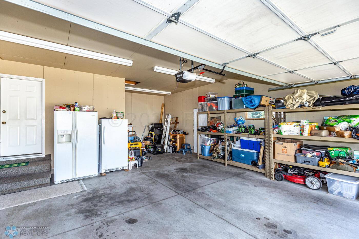 Oversized 2 stall garage