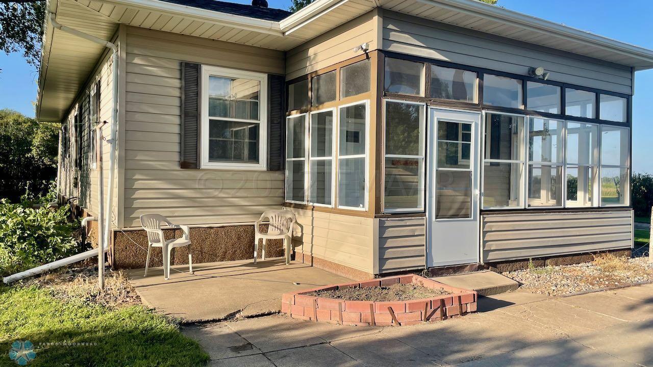 (6) Side Patio on Home
