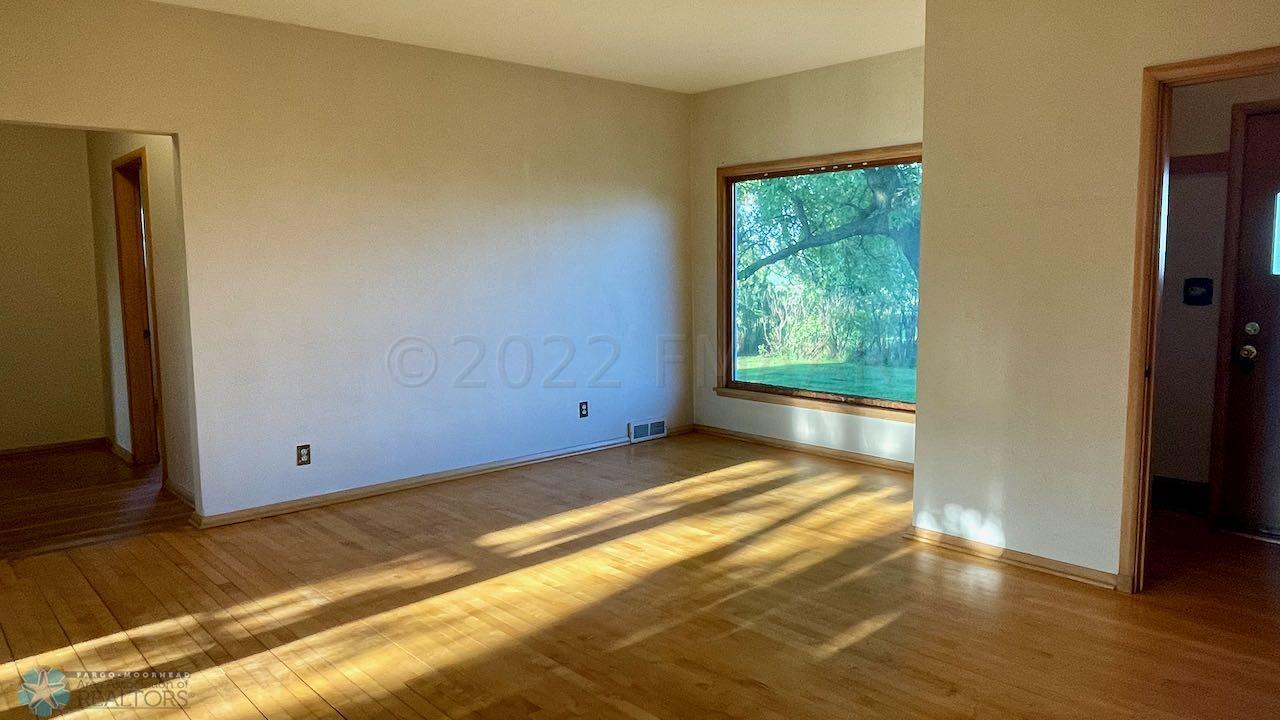 (29) Living Room