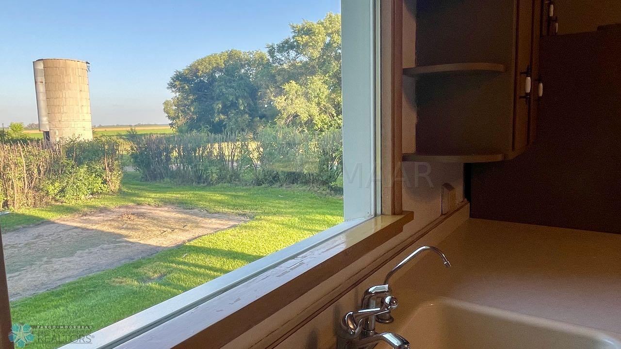 (37) Kitchen View