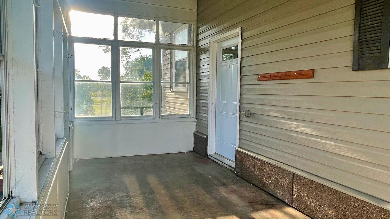 (44) Sun Room