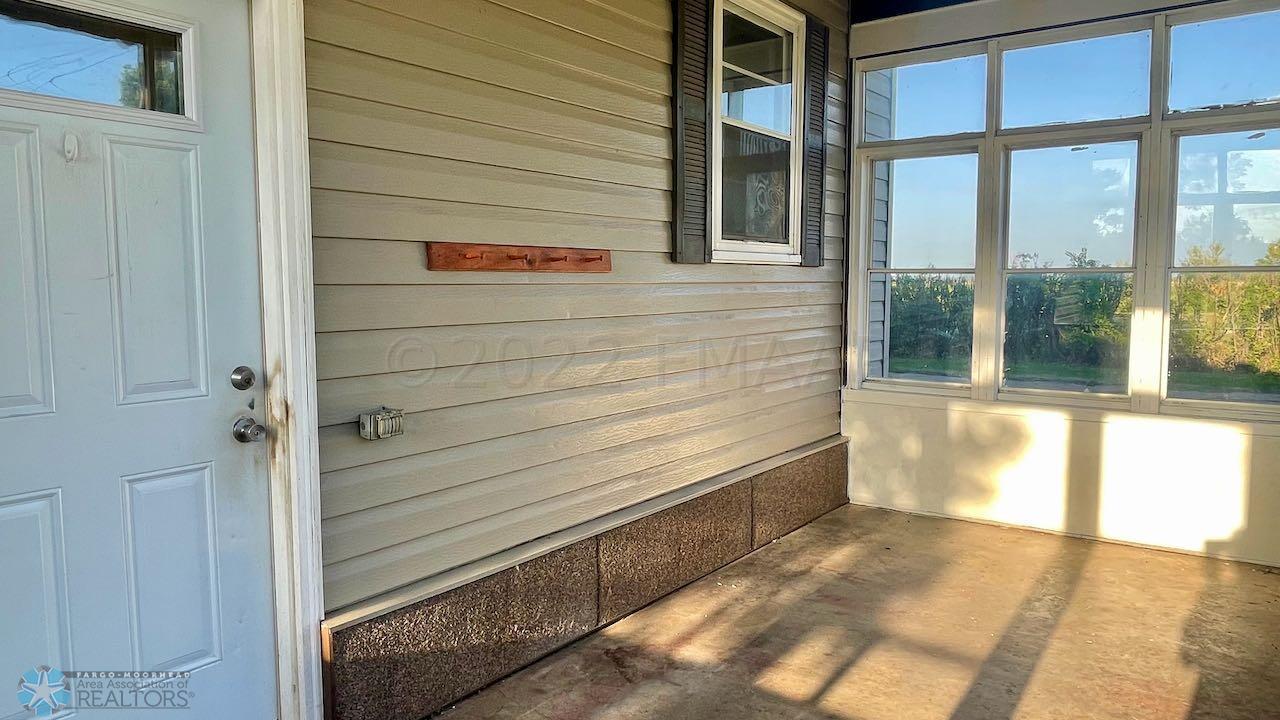 (45) Sun Room