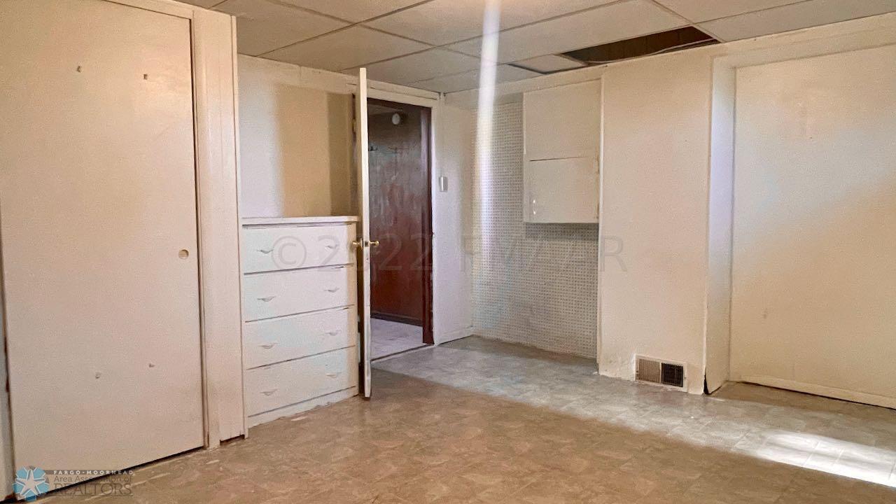 (47) Possible Basement Bedroom (no egres