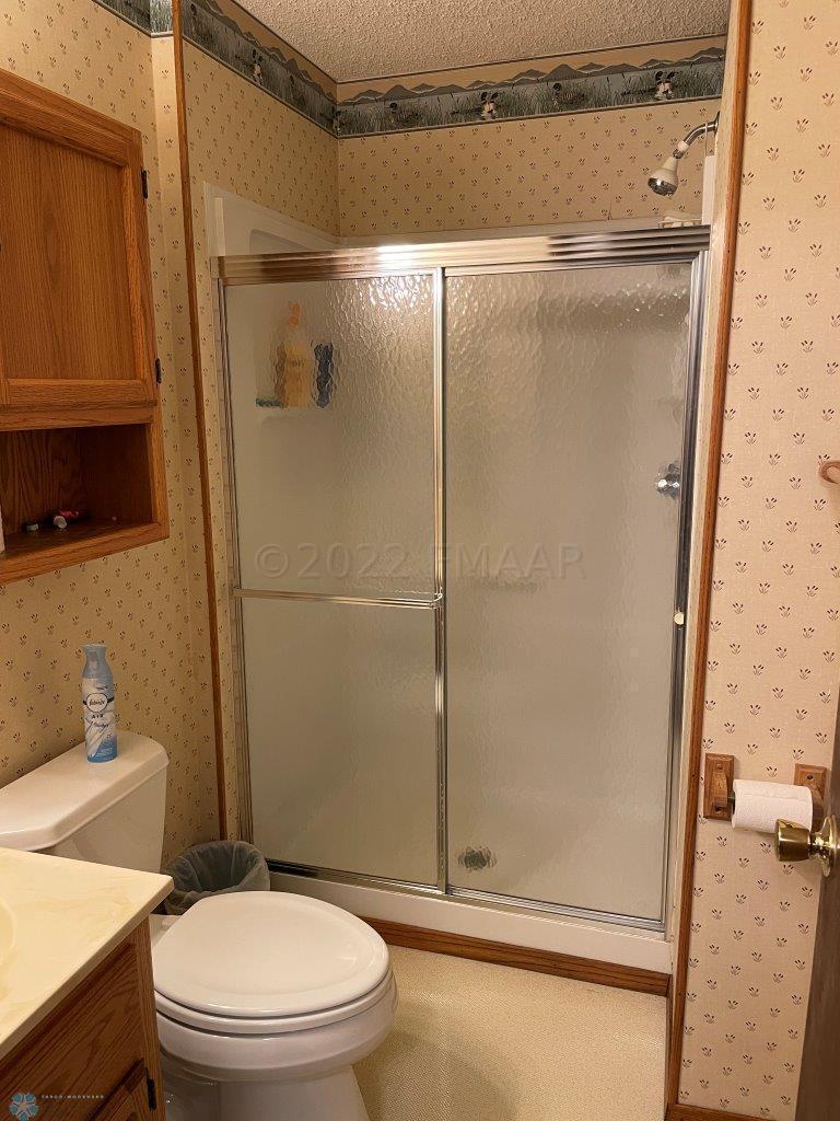 10-Bath 2 with shower