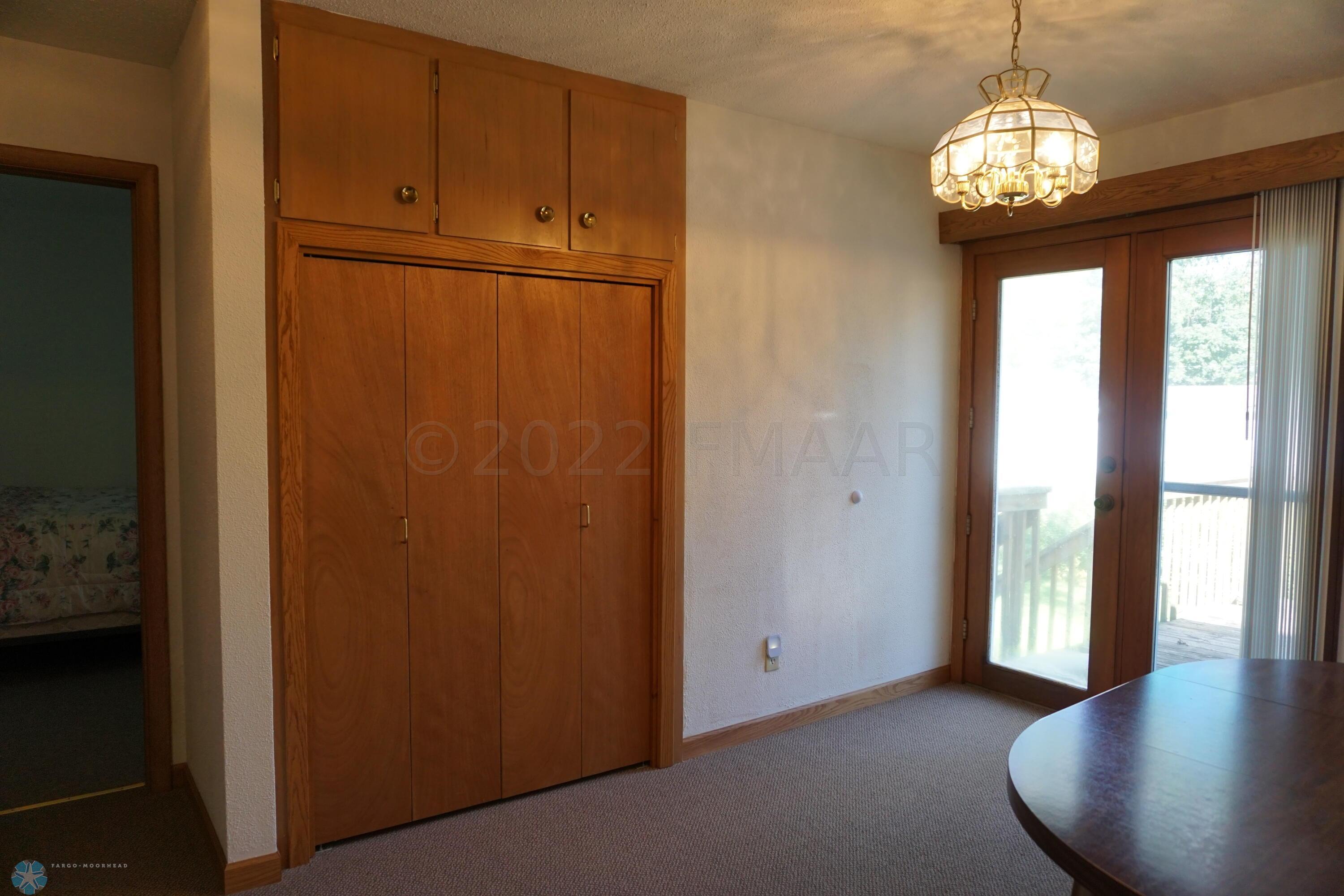 Built-in dinning area