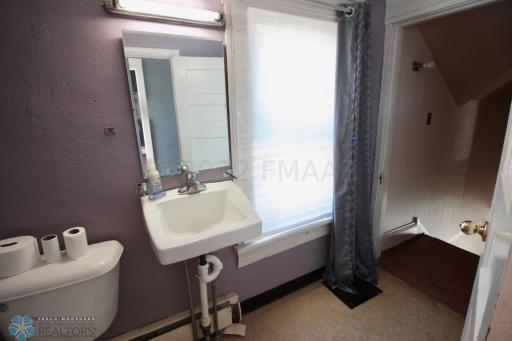 Photo for 414 MAIN Avenue S, Hankinson, ND 58041 - Listing #7420963 414 MAIN Avenue S, Hankinson, ND 58041