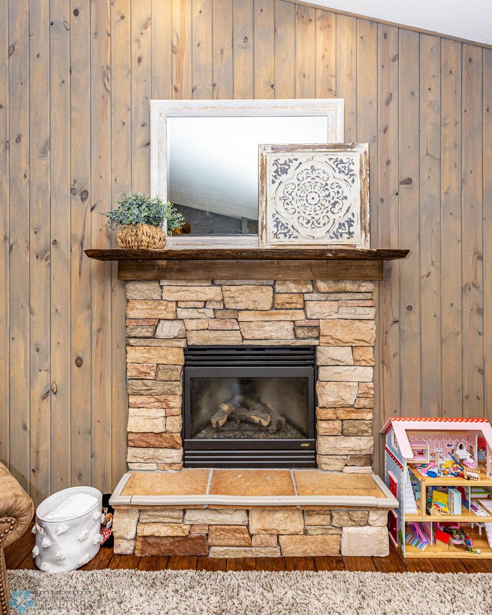 LR Fireplace