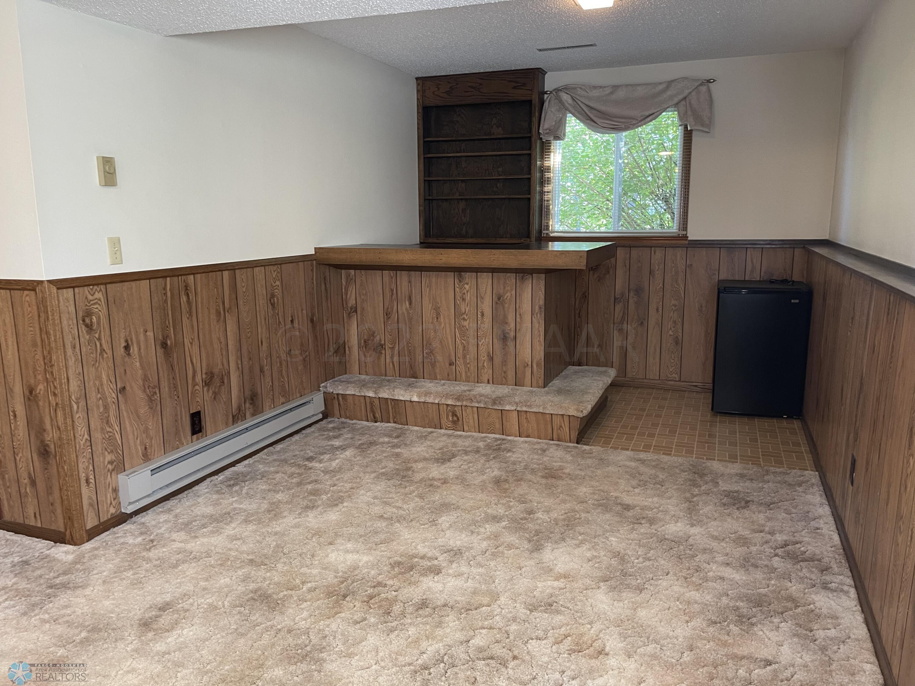 Family Room Wet Bar