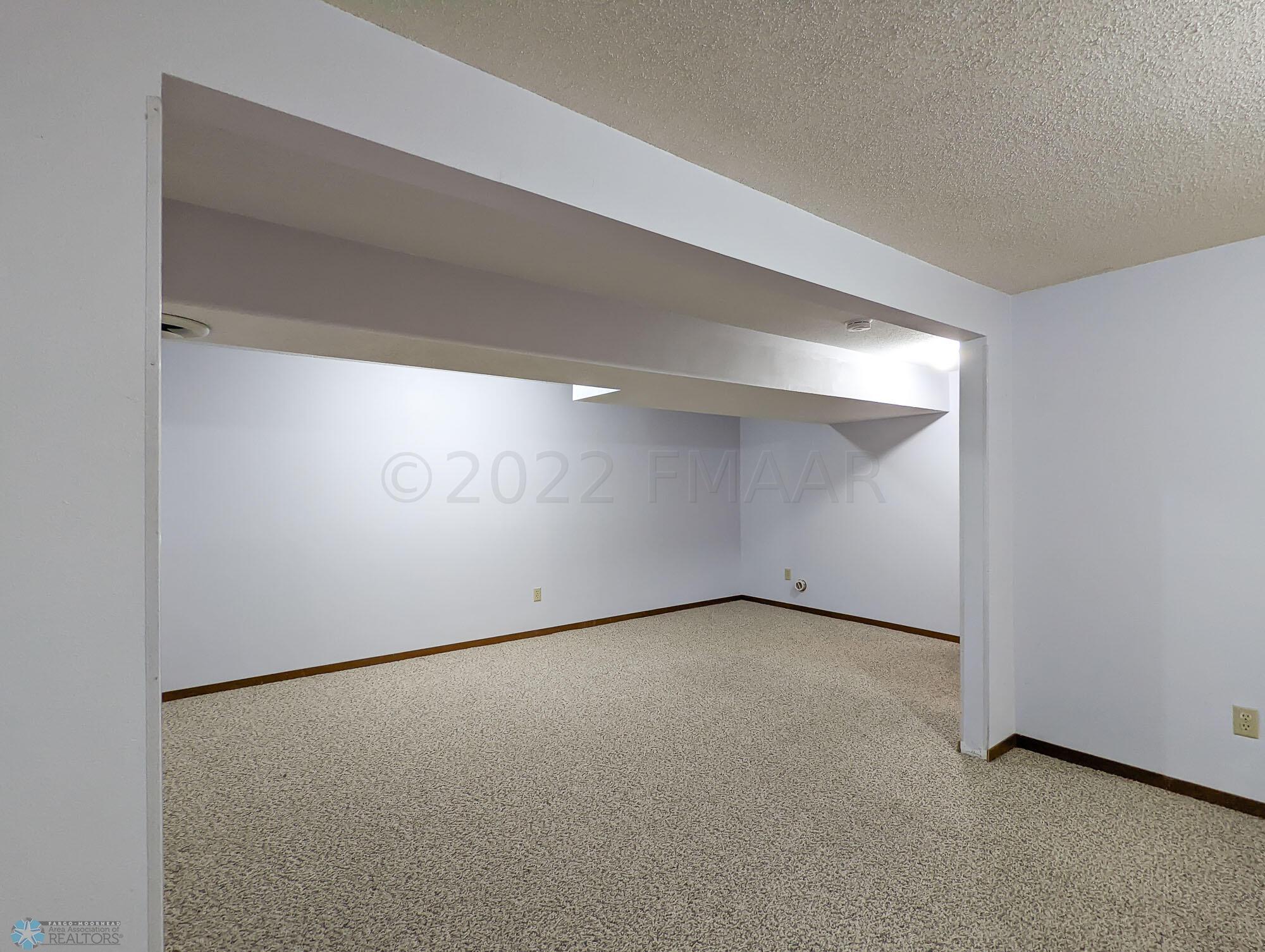 L2P043-143416226