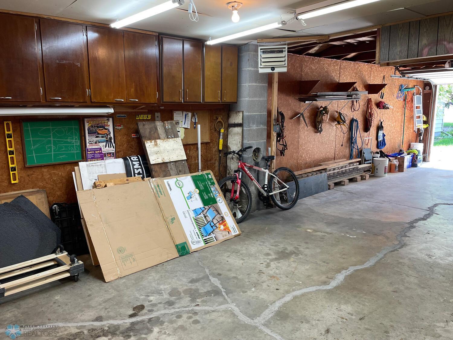 Garage-16-x-40-deep-View-7