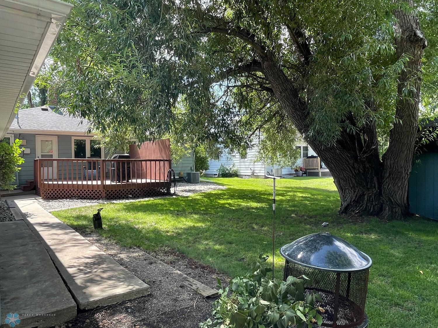 Deck-3-view-from-back-yard