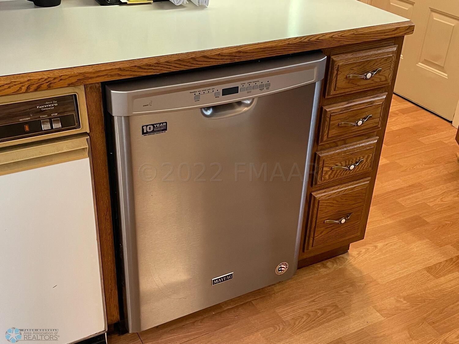 Kitchen-5-Dishwasher