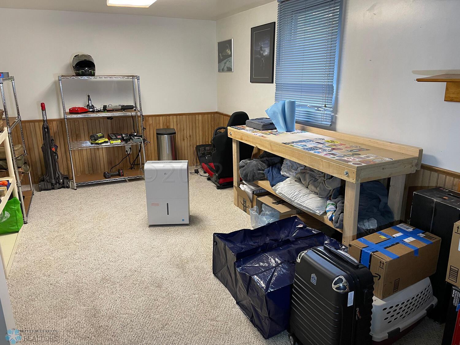 Big-basement-bedroom-with-egress-4