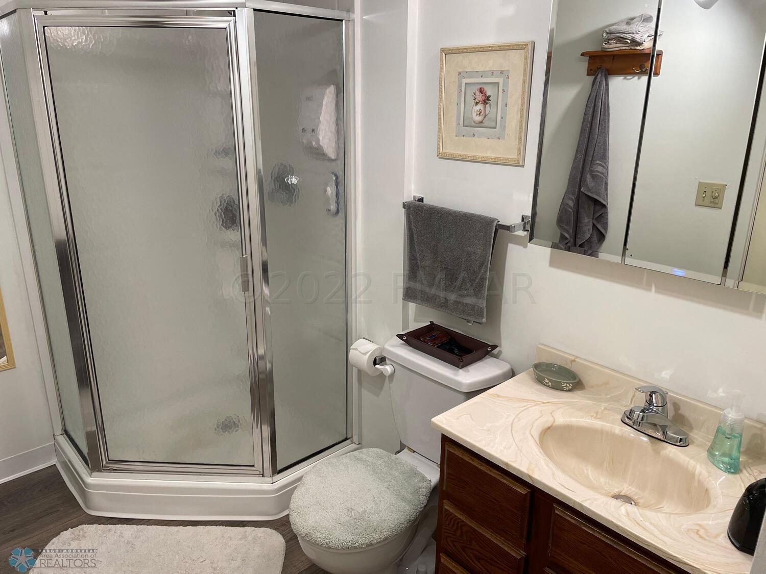 3:4-bath-in-basement-view-1