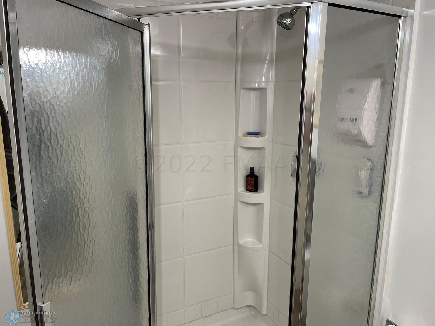 3:4-bath-in-basement-view-2