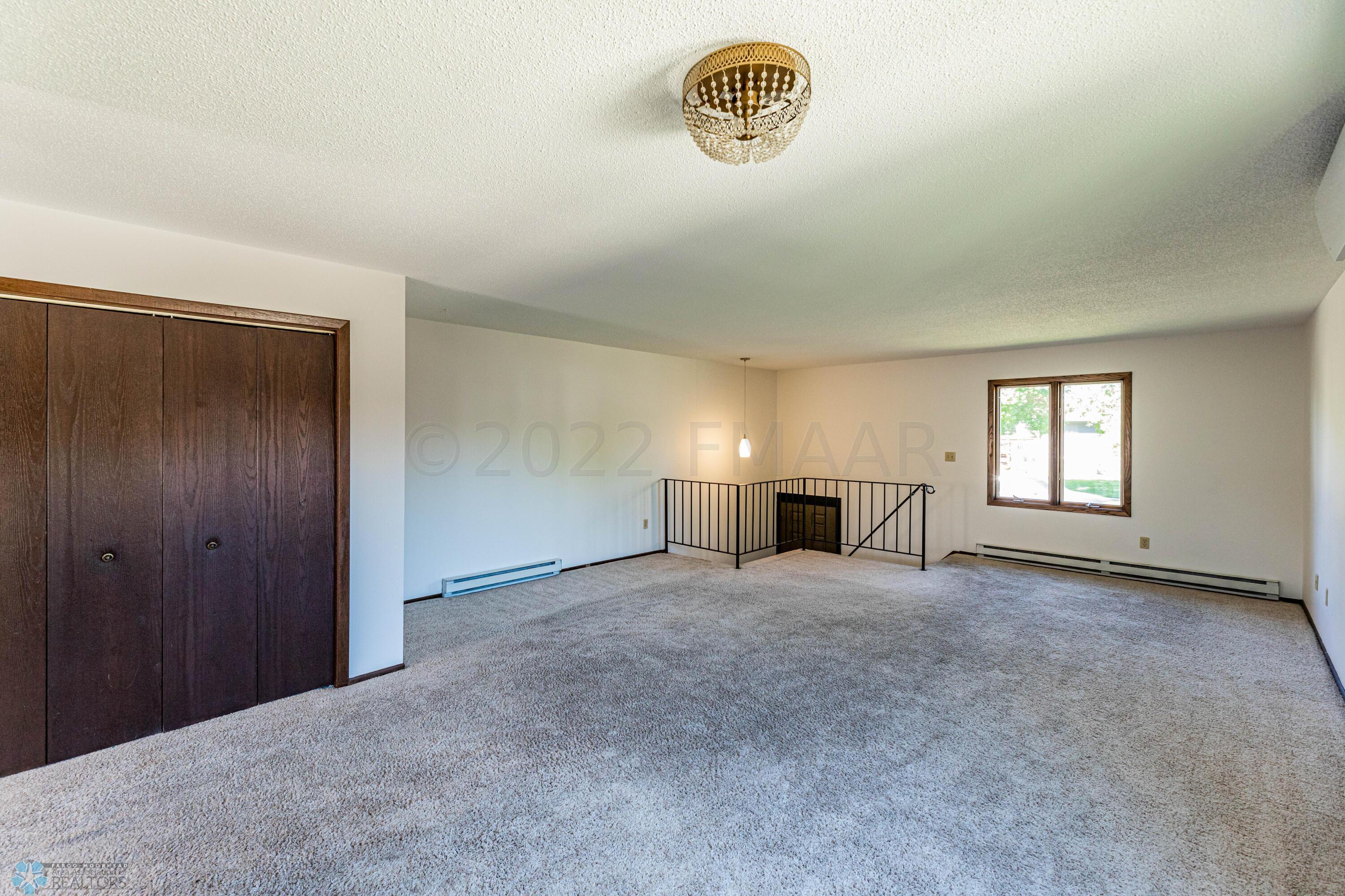 1812 (30 of 51)