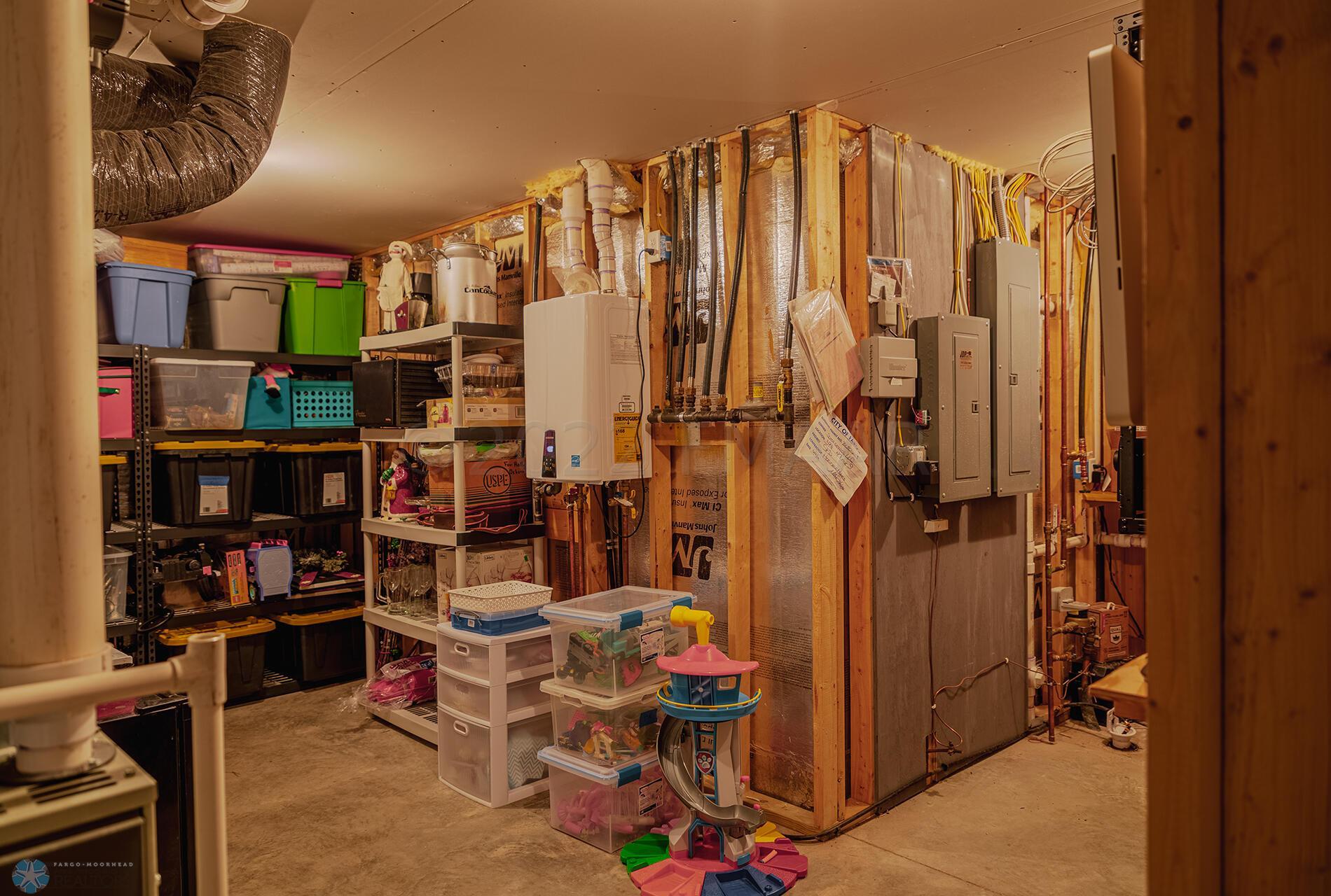 1A0A4050-HDR