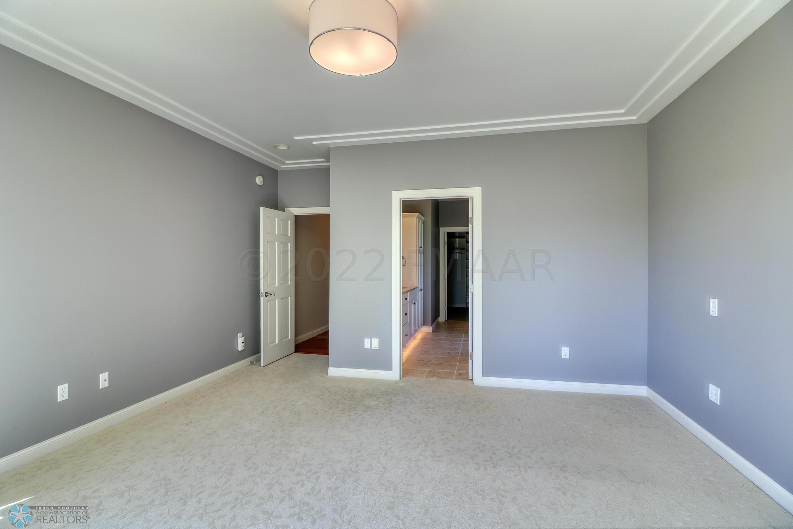 Master Bedroom1_3