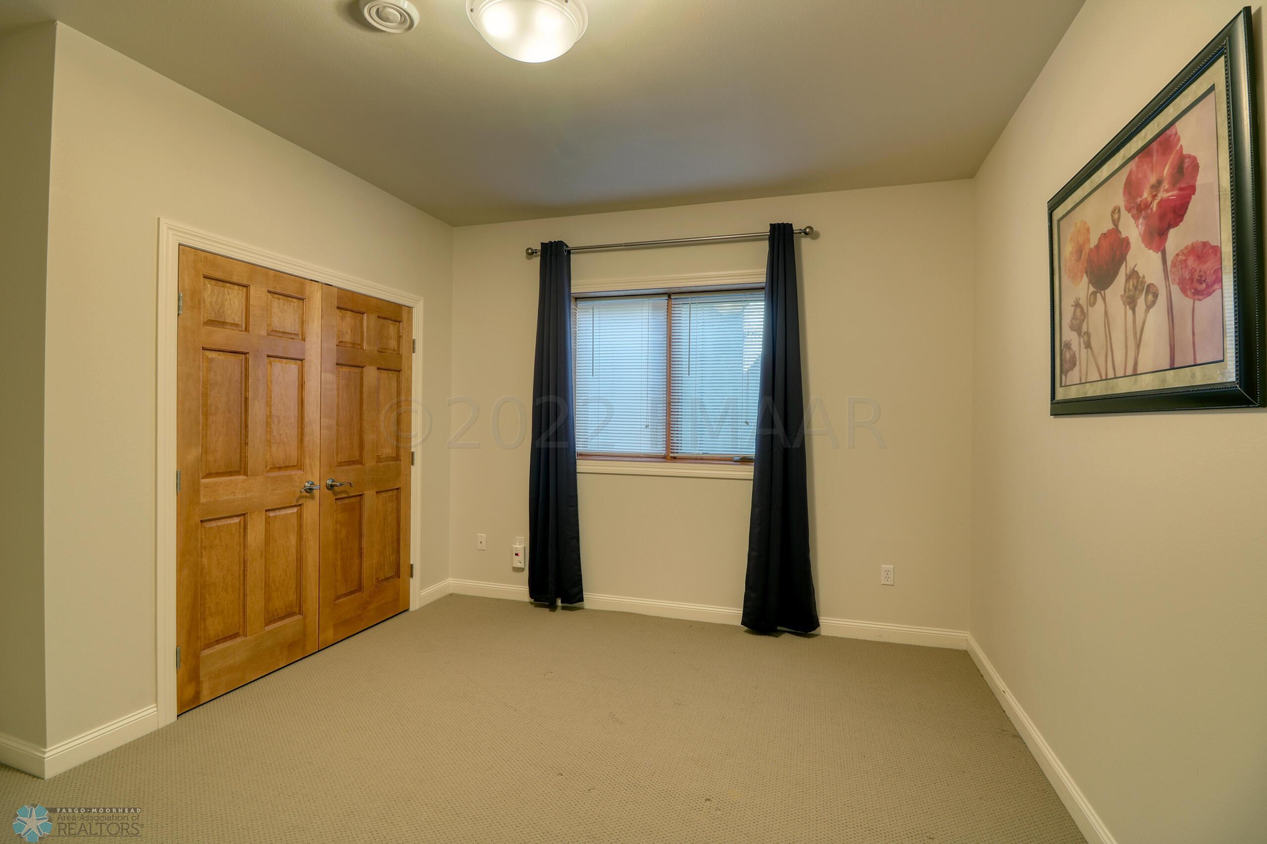 Basement Bedroom1_2