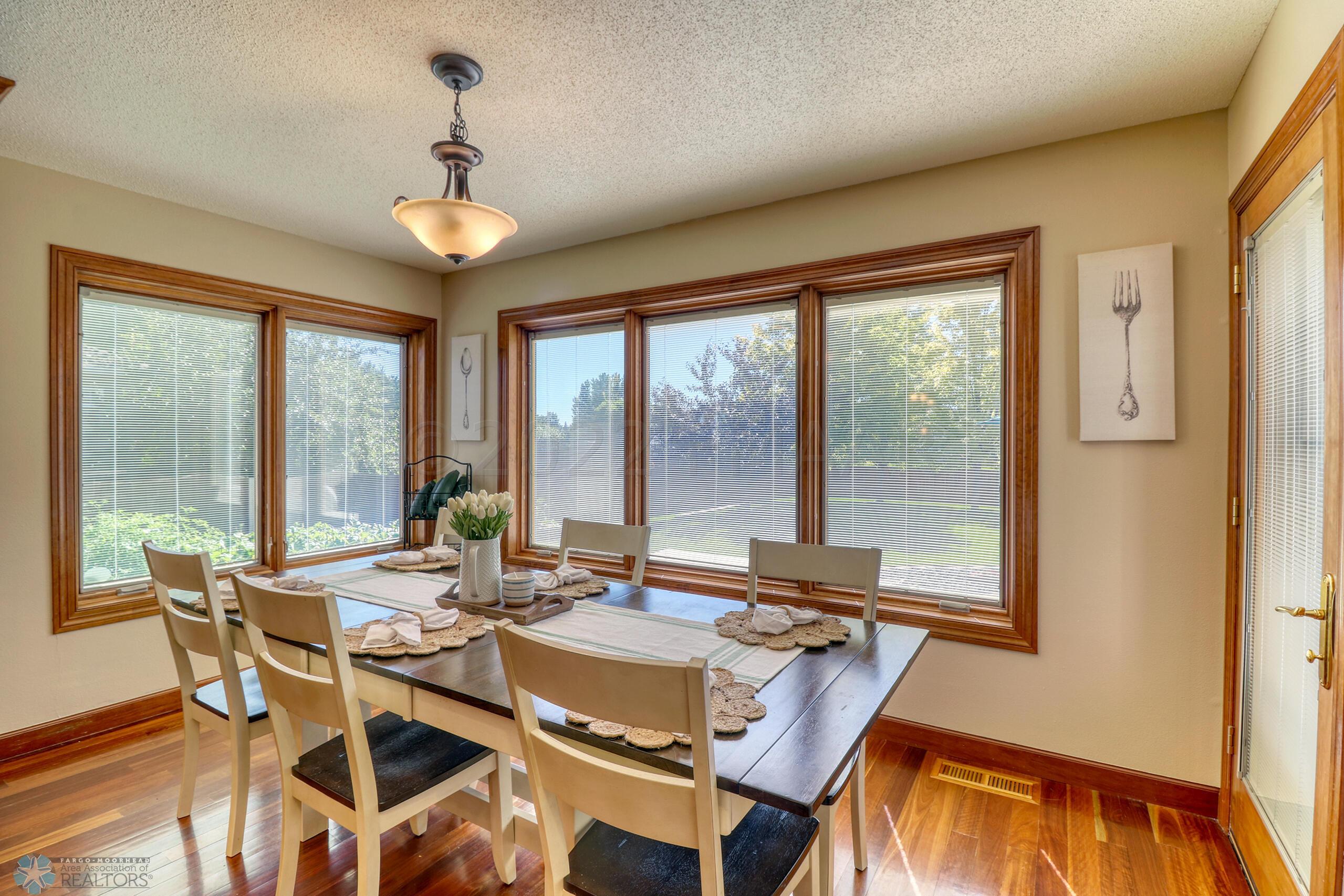 Eat-In Dining Room