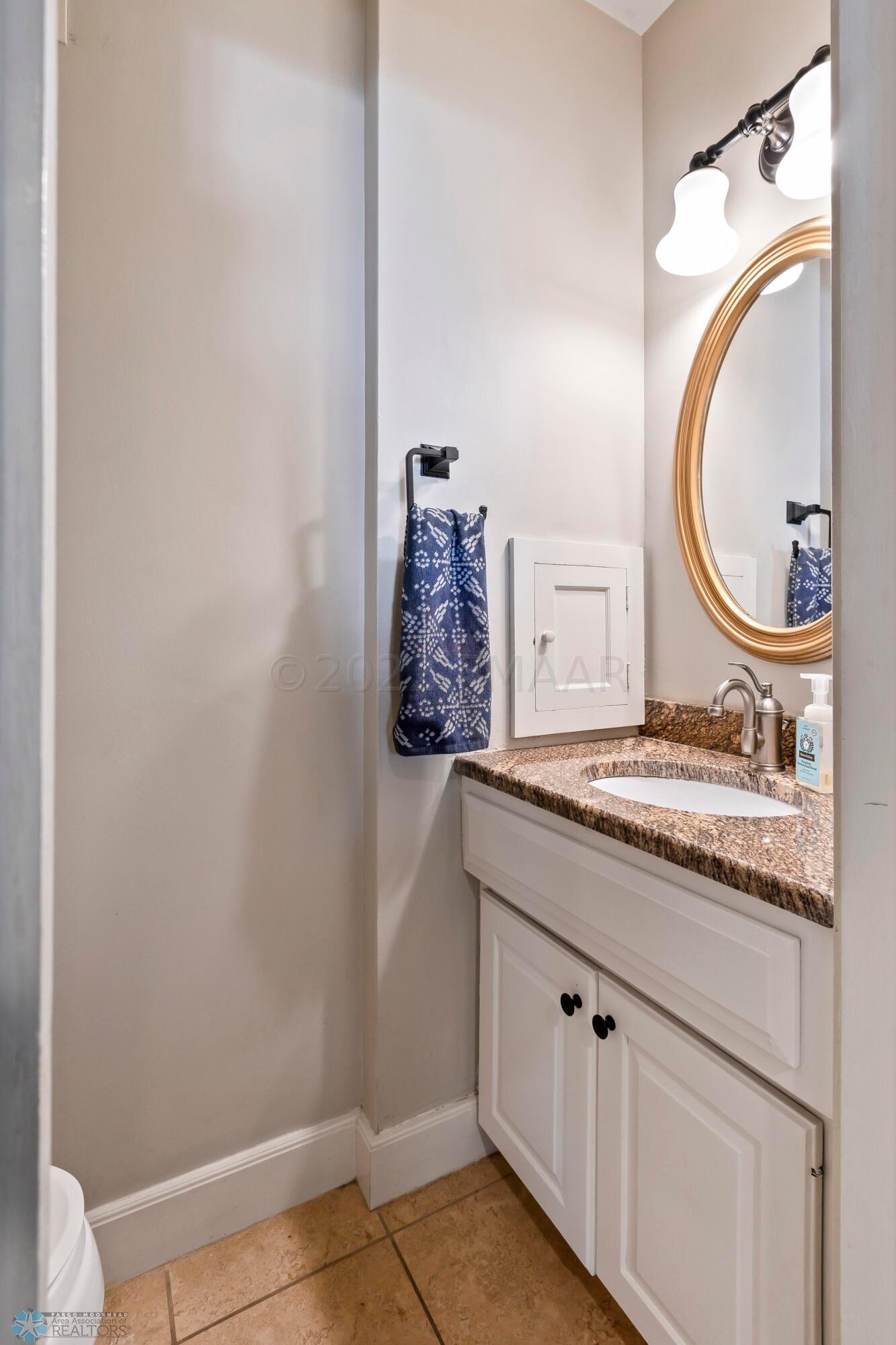 Main Floor 1/2 Bath