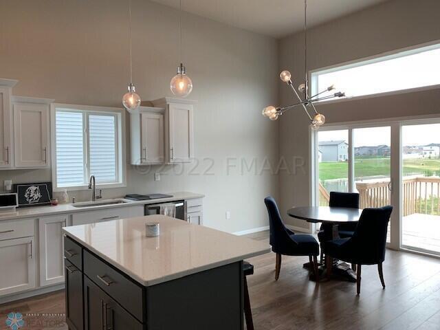 Kitchen Dining 2