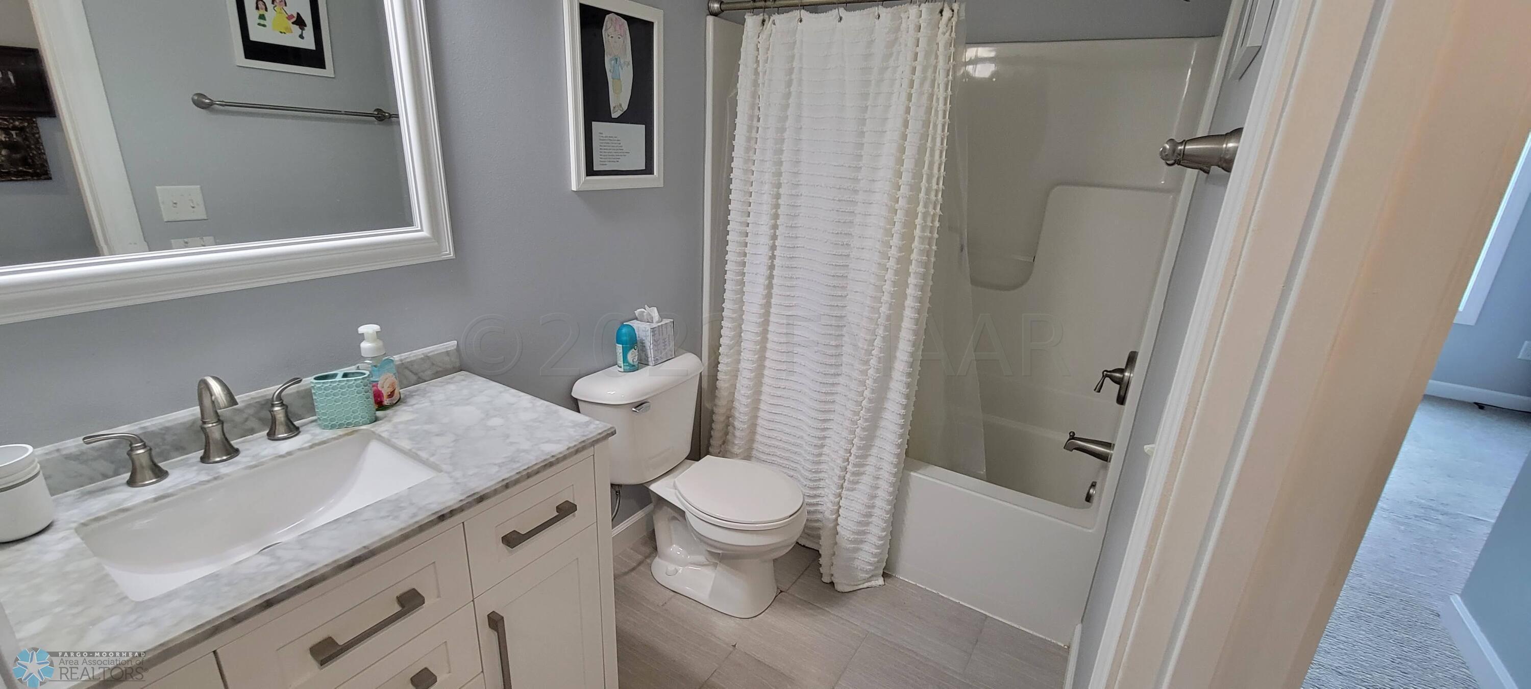 2nd floor Hall bath