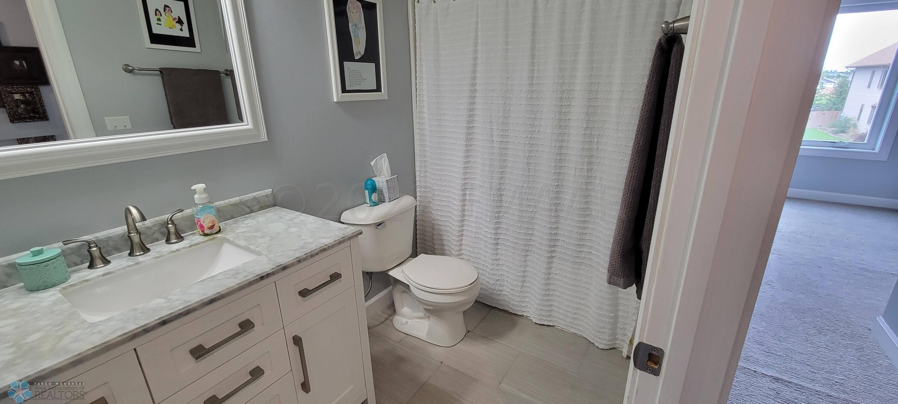2nd floor Hall bath