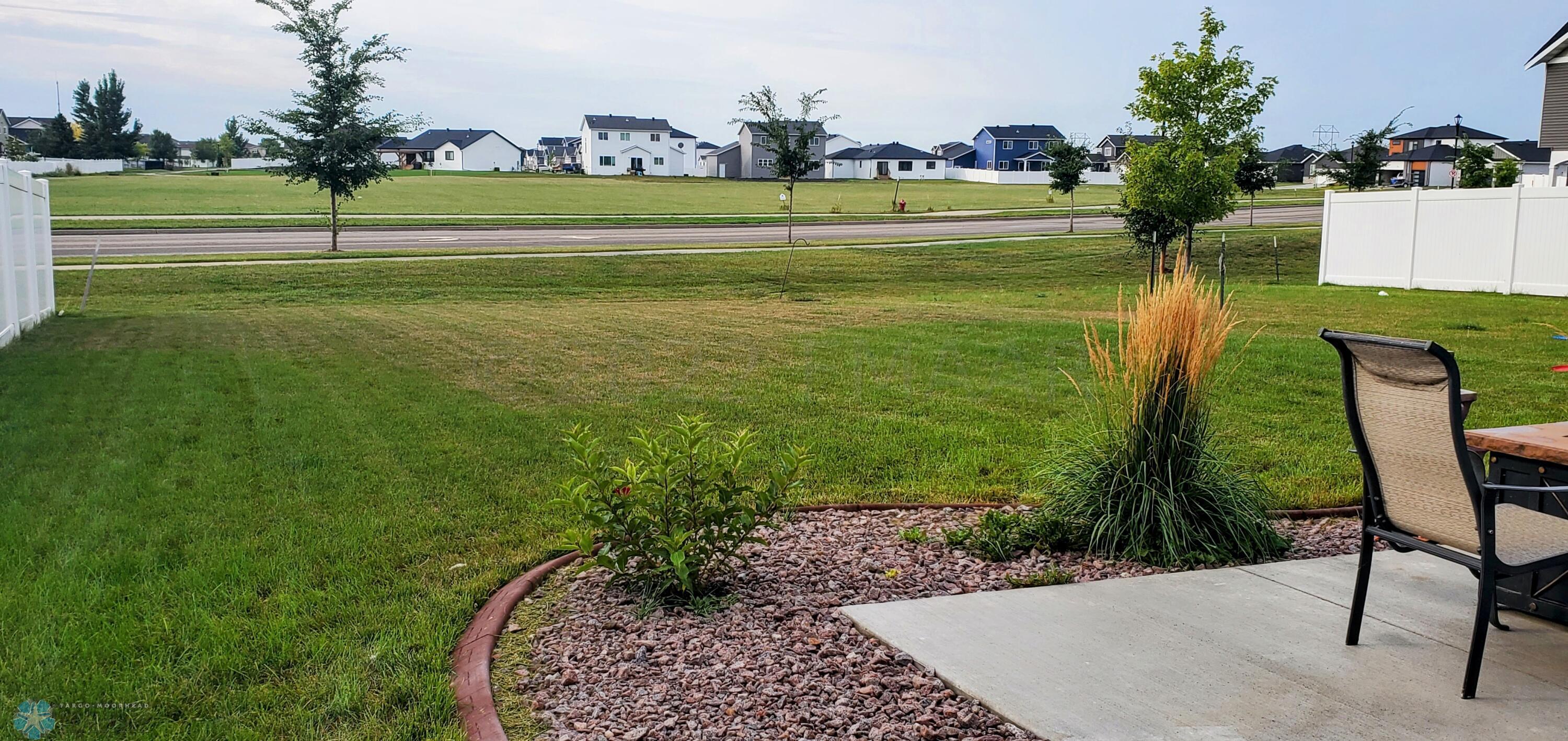 No Back Yard Neighbors
